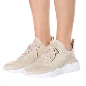 Women’s nude/beige Leather Nike huaraches